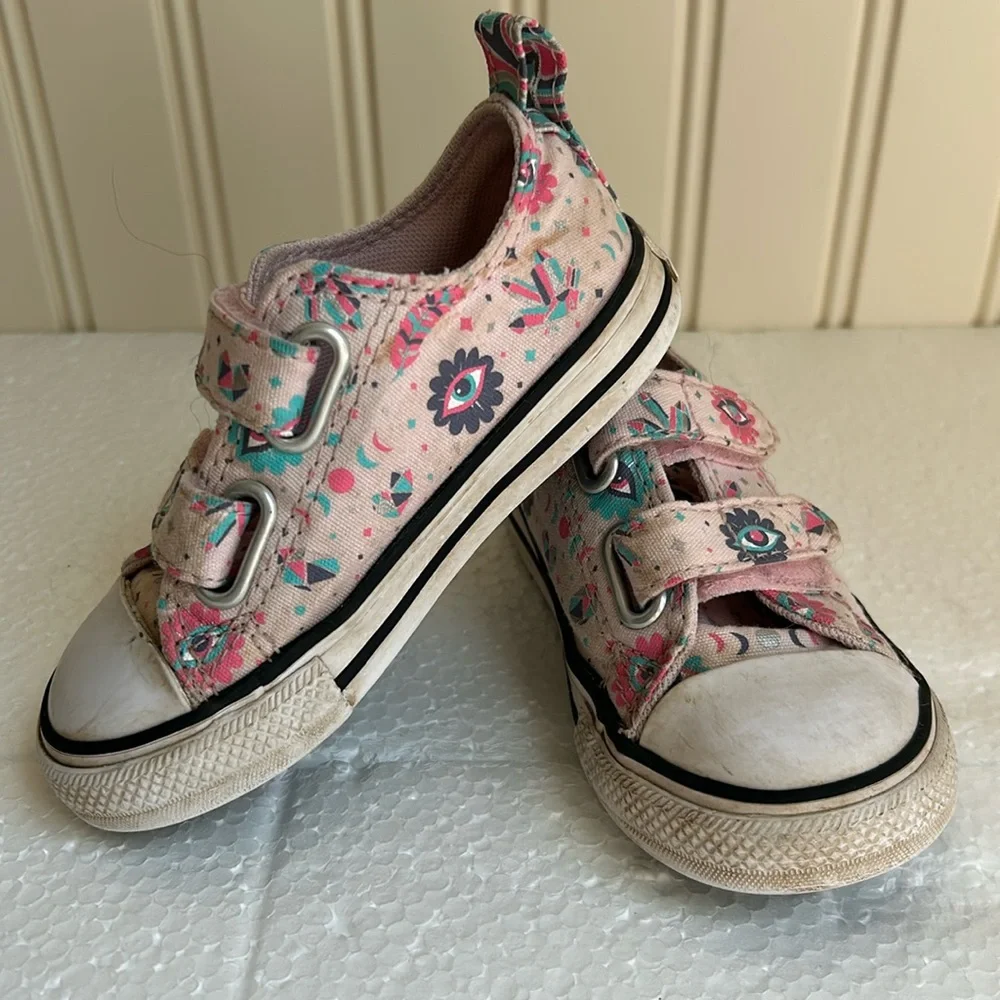 Converse All Star pink graphic butterfly eye moon hook loop sneakers size 7